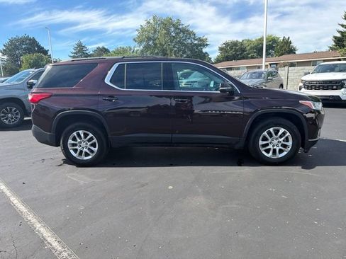 Used 2021 Chevrolet Traverse LT FWD image 5
