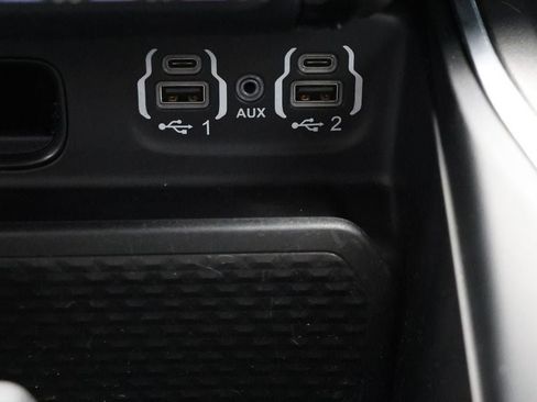 Used 2023 RAM 1500 Big Horn AWD/4WD image 30