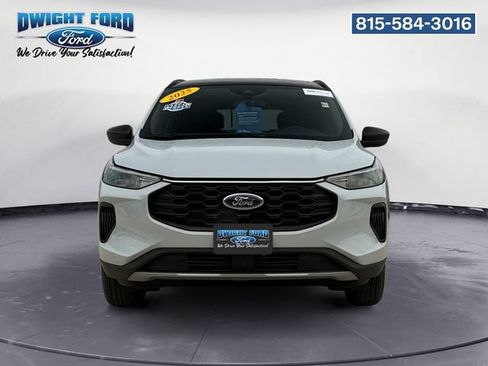 Certified 2025 Ford Escape ST-Line w/ Tech Pack #1 AWD/4WD image 8