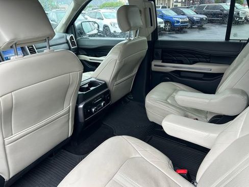 Used 2019 Ford Expedition Platinum AWD/4WD image 33