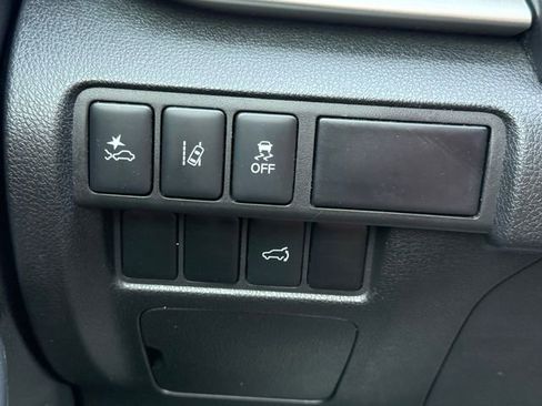 Used 2024 Mitsubishi Eclipse Cross SE image 23