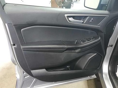 Used 2024 Ford Edge SEL AWD/4WD image 8