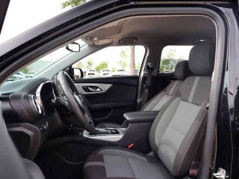 Used 2024 Chevrolet Blazer LT w/ Convenience Package FWD image 11