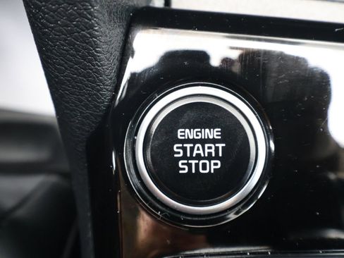 Used 2025 Kia Sportage EX w/ Premium Package image 20