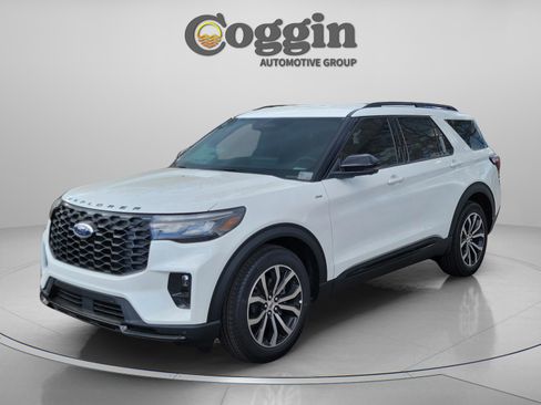 New 2026 Ford Explorer ST-Line image 1
