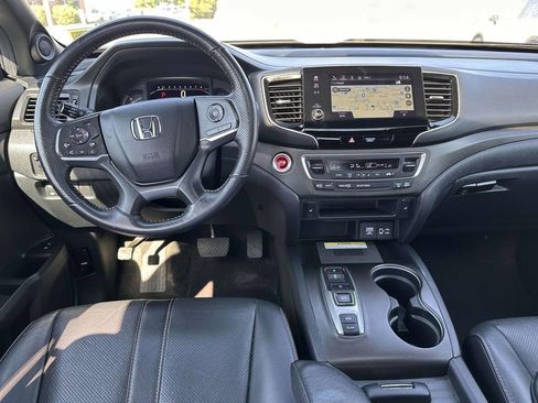 Used 2022 Honda Passport TrailSport image 17