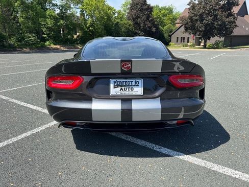 Used 2017 Dodge Viper GTC w/ GTS Interior Package RWD image 7