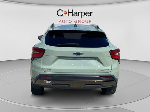 Used 2025 Chevrolet Trax ACTIV FWD image 4