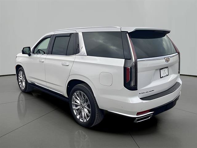 Used 2024 Cadillac Escalade Premium Luxury w/ Performance Package AWD/4WD image 3