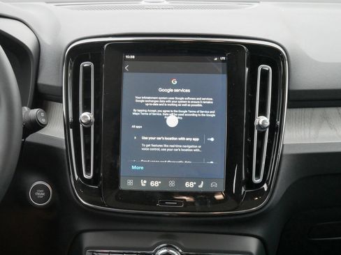 New 2026 Volvo XC40 B5 Ultra w/ Climate Package image 8