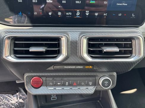 Used 2025 Ford Mustang Premium RWD image 17