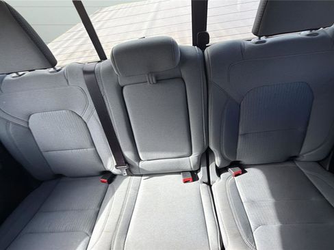 Used 2021 RAM 1500 Big Horn image 18