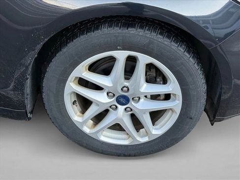 Used 2014 Ford Fusion SE w/ Equipment Group 202A image 8