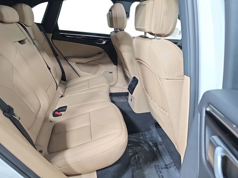 New 2026 Porsche Macan image 26