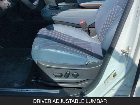 Used 2023 Nissan Ariya AWD/4WD image 15