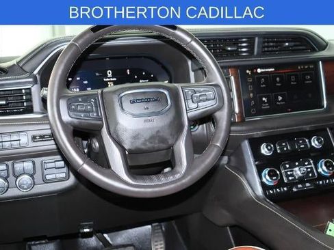 Used 2023 GMC Yukon XL Denali Ultimate AWD/4WD image 20