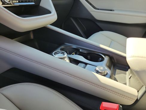 New 2026 Ford Explorer Active w/ Active Comfort Package image 29