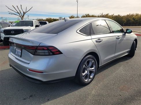 Used 2023 Honda Accord EX image 4