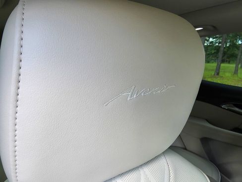Used 2023 Buick Envision Avenir FWD image 30