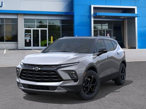 New 2025 Chevrolet Blazer LT w/ Midnight/Sport Edition image 6