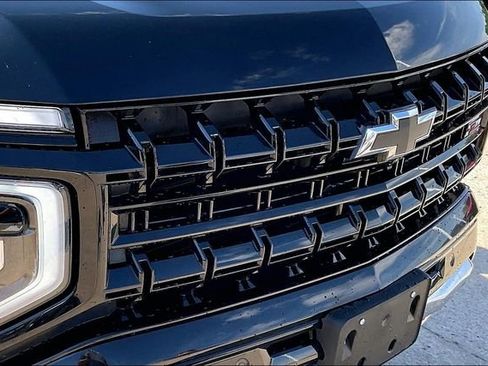 Used 2025 Chevrolet Tahoe Z71 AWD/4WD image 33