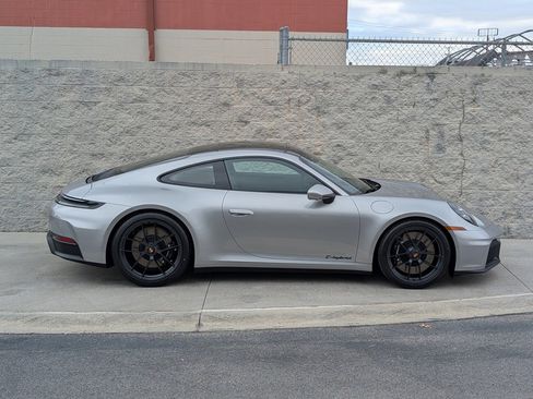 New 2026 Porsche 911 Carrera GTS image 9