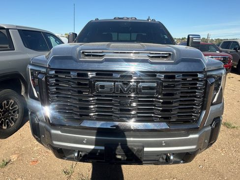 Used 2024 GMC Sierra 2500 Denali Ultimate AWD/4WD image 2