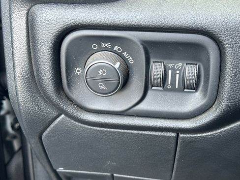 Used 2024 RAM 3500 Laramie w/ Protection Group image 32