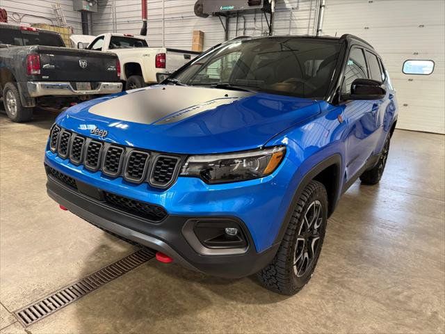 Certified 2024 Jeep Compass Trailhawk w/ Trailhawk Elite Group AWD/4WD image 33