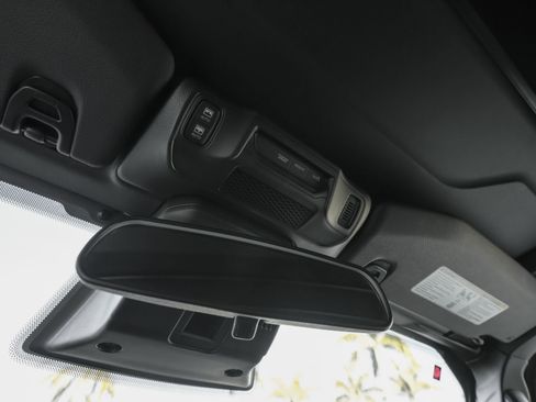 Used 2025 Jeep Wrangler Unlimited Sahara w/ Safety Group image 20