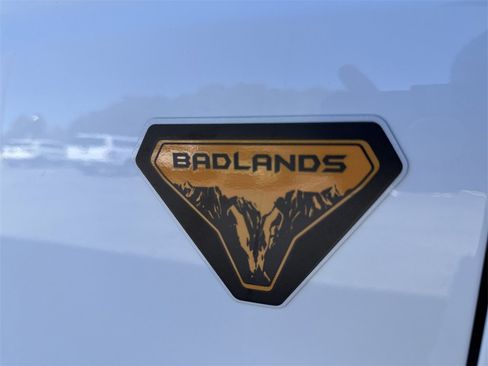 New 2025 Ford Bronco Badlands image 12