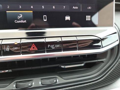 Used 2025 Jeep Compass Trailhawk image 58