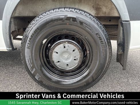 Used 2016 Mercedes-Benz Sprinter 2500 image 12