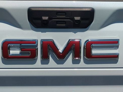 New 2026 GMC Sierra 2500 Denali w/ Denali Reserve Package AWD/4WD image 33