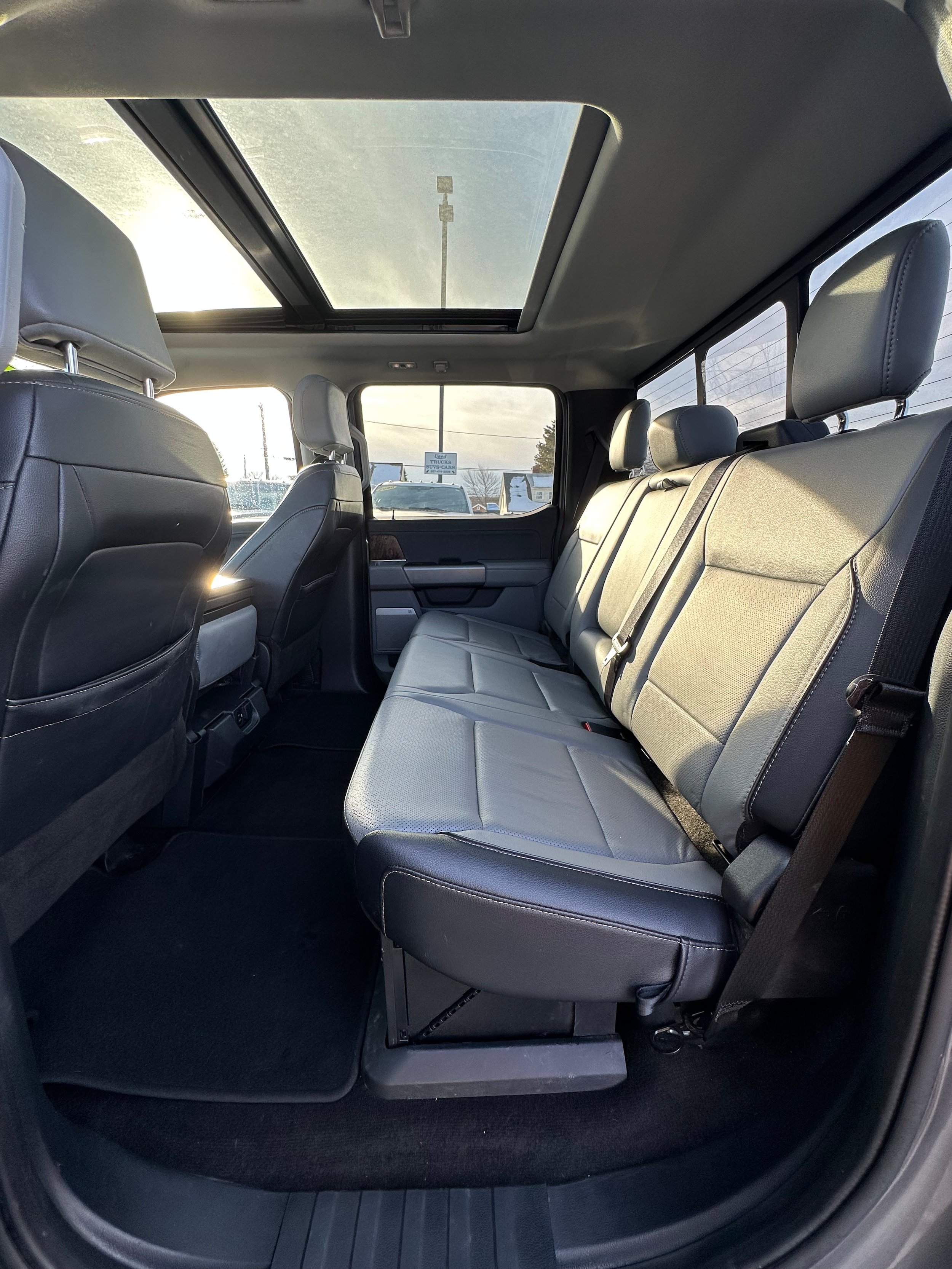 Used 2022 Ford F150 Lariat AWD/4WD image 18