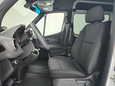 New 2025 Mercedes-Benz Sprinter 2500 image 11