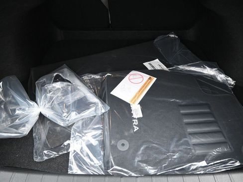 New 2026 Nissan Sentra SL w/ Floor Mat Package FWD image 15