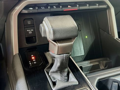 Used 2024 Toyota Tundra Limited AWD/4WD image 15