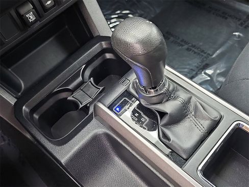 Used 2019 Toyota Tacoma SR5 image 28