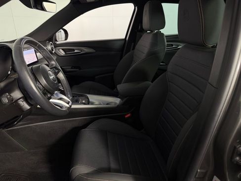 Used 2024 Alfa Romeo Tonale Ti image 21