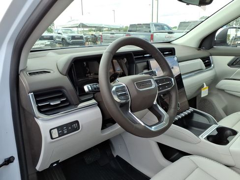 New 2026 GMC Terrain Denali w/ LPO, Floor Liner Package image 7