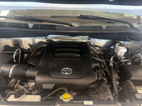 Used 2017 Toyota Tundra SR5 w/ TRD Off Road Package AWD/4WD image 41