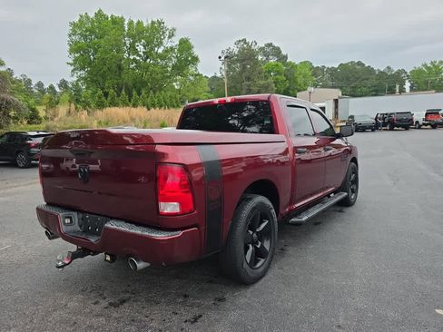 Used 2017 RAM 1500 Express w/ Express Value Package RWD image 3