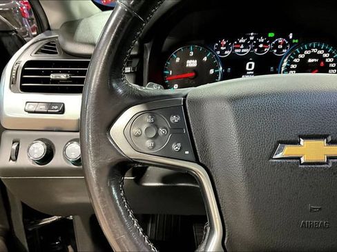 Used 2020 Chevrolet Suburban Premier AWD/4WD image 11