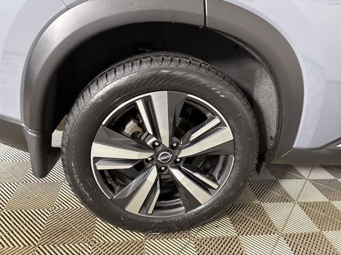 Used 2023 Nissan Rogue SL image 31