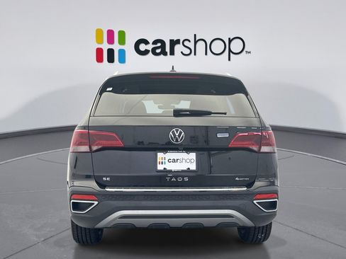 Used 2023 Volkswagen Taos SE w/ Panoramic Sunroof Package AWD/4WD image 4