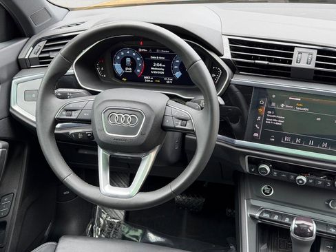 Used 2025 Audi Q3 2.0T Premium w/ Convenience Package AWD/4WD image 12