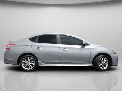 Used 2013 Nissan Sentra SR w/ Premium Pkg FWD image 21