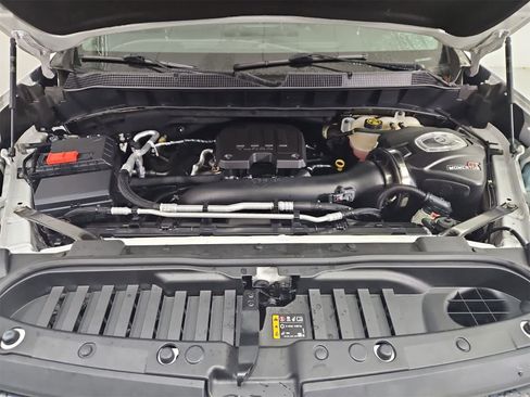 Used 2019 Chevrolet Silverado 1500 LT w/ All-Star Edition image 14