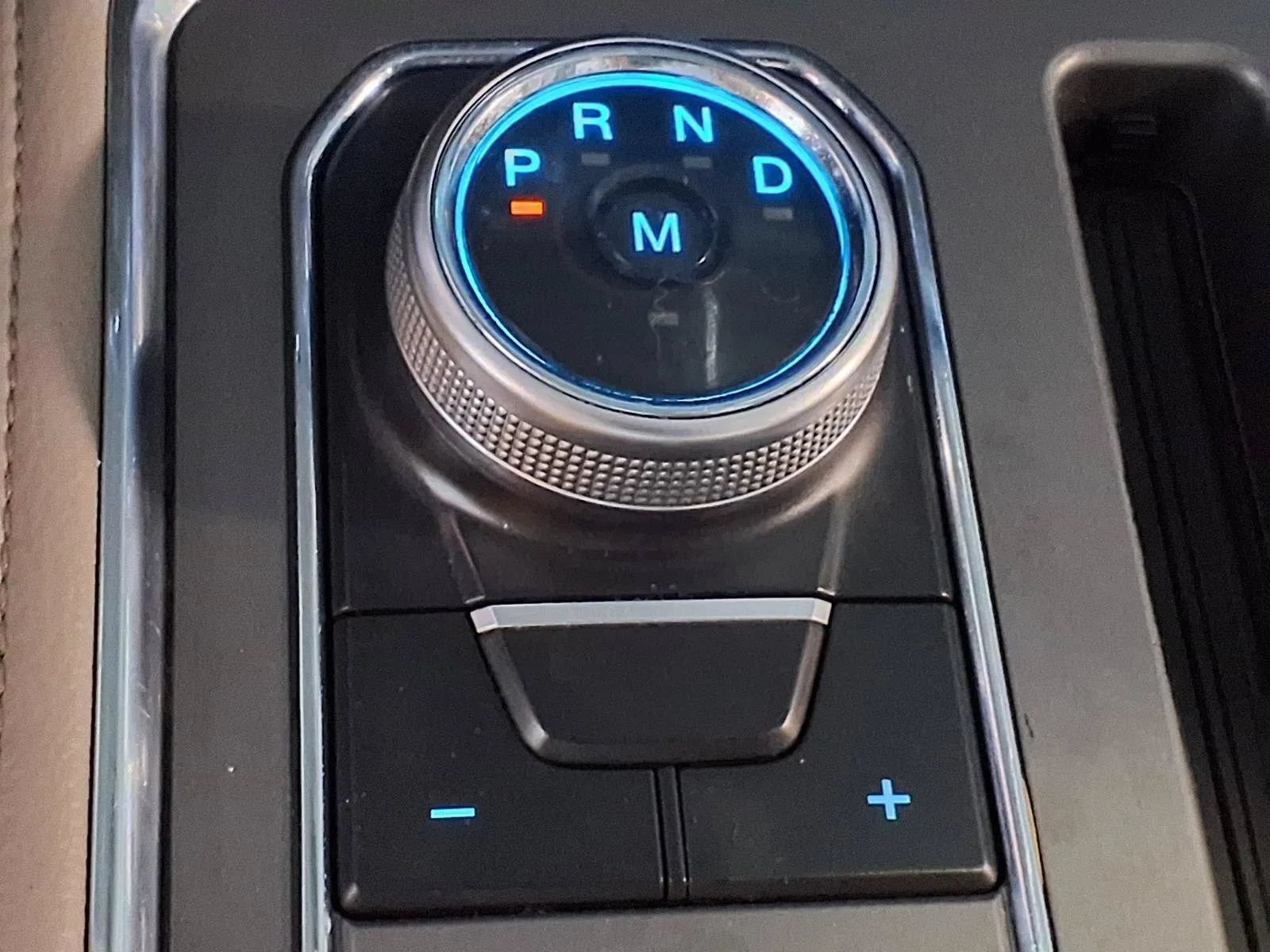 Used 2019 Ford Expedition Max XLT w/ Equipment Group 202A AWD/4WD image 26